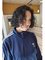 ミューズ バイ ケンジ(MUSE by KENJE) 重めボブcurly