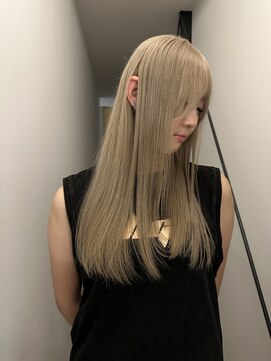 シアター(CIARTOR) お肌に馴染むハイトーンブロンドカラー