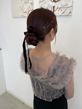 ジジ チーク 栃木(Gigi cheek) タイトシニヨン