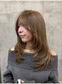ハニーベージュ　レイヤースタイル　イメチェン　ブリーチ