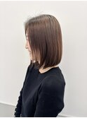 パツン前下がりボブ