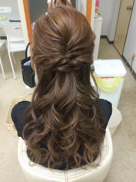 ヘアセットサロン キュア(CURE) ツイストハーフ