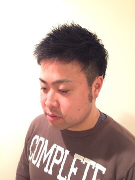 メンズサロン DATE 万博公園店 男の被せすぎないツーブロック