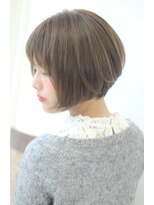 ラグエル(RAGUEL) 大人女性の前下りショートボブ