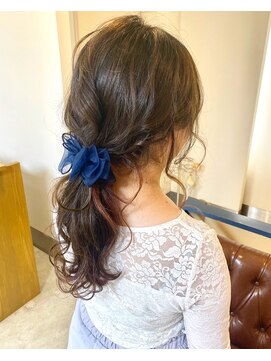 ヘアアンドメイクフリッシュ(HAIR&MAKE FRISCH) ポニーテール  アレンジ