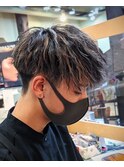 コントラストハイライト×前下りマッシュ×ツイストパーマ