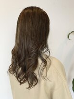 ザ ラボ アングゥ(The Labo ungu) オリーブが可愛い大人ベージュ