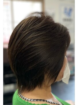 ハスカラー 吉塚店 ウルフカット