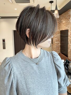 バンプ ギンザ(BUMP GINZA) 30代/40代/50代・絶壁解消×くびれショートボブ【浅野】