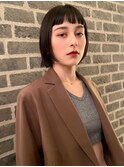モードにキメたい！切りっぱなしオン眉カット/ぱっつん前髪