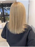 20代30代ハイトーンベージュ