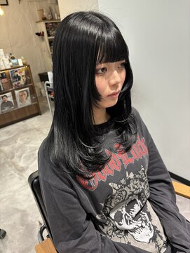 スミ(sumi) 顔周りレイヤー/レイヤーカット/20代30代40代◎岩田