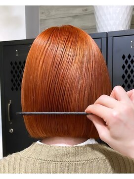 ヲタク(wotaku.) オレンジカラーハイトーンボブダブルカラー暖色カラーブリーチ