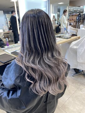 シャルムバイケンジ(Charm.by KENJE) バレイヤージュ/シャドウルーツ/ハイライト/デザインカラー/銀座