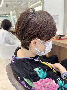 アッシュ 下北沢店(Ash) シルエットが綺麗なくびれショート