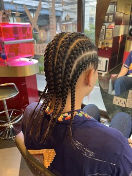 グリッツ (GLITZ) コーンロウメンズ地毛/エクステ横浜石川町駅徒歩10秒！