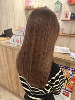 サリュー バイ イザ(Salut by IZA)の写真/【尾張横須賀駅5分】カウンセリングから仕上げまで同じスタイリストが担当。髪のお悩みも相談しやすい!