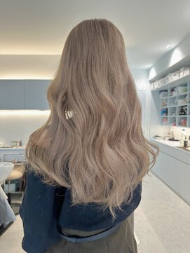 ノラ ウメダ(NORA UMEDA) 【chiaki】milktea beigeハイトーンケアブリーチミルクティー