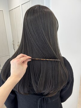 ガーデンヨコハマ(GARDEN YOKOHAMA) チャコールグレー 小顔 オリーブグレー グレージュ イメチェン