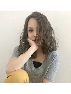 アンドレ ヘア デザイン(Andre Hair Design) 透明感ある落ち着いた グレージュ