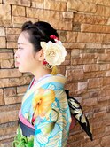 和装花飾り編み込みヘア 成人式 卒業式 結婚式 お呼ばれ