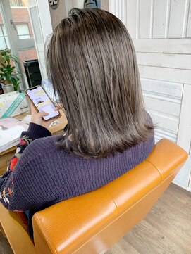 アクトゥス(AEQUITAS) ダブルカラー×グレイアッシュ