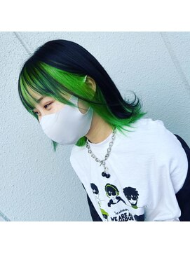 リミックス 飯塚店(Remix) 2セクションカラー 「ネオングリーン」※ブリーチ2回以上◎20代