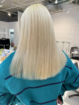 オーアイシー(OIC) blond