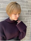 【a-to新里】ハイトーンベージュの大人ショート