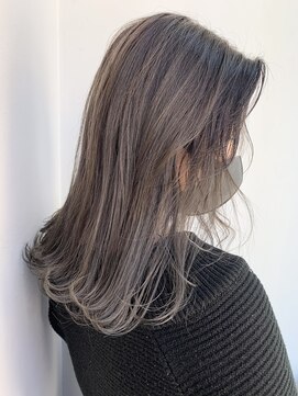 トロニー(TLONY) グレージュ stylist/miaki