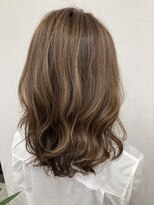 エルプラスヘアー(L+hair)&nbsp;白髪ぼかしハイライトカラー（40代前半）