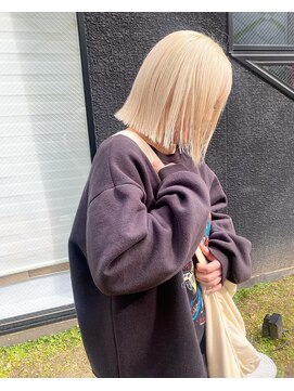 クプラ(Qpula) 【qpula 久芳未鈴】ブロンド/ハイトーンボブ/切りっぱなしボブ