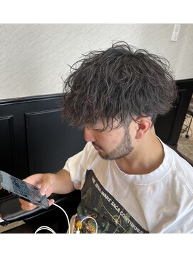 プラウド(PROUD) スパイラルパーマ/ツイストスパイラルパーマ/田町/理容室/床屋