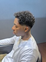 ビーダンディー(Bee dandy) ビジネスカーリーショート ブロックなし刈り上げ オールバック