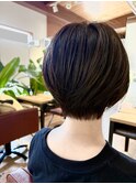 ショートボブ