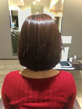 ダンディゾン ブルー 神楽坂(Dans Dix ans bleu) 大人のフェミニンボブ