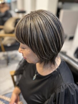 ハイパー(HYPER) ＊白髪を活かすバレイヤージュ＊