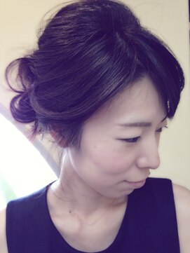 アカラ(AKALA) ２次会用☆大人ナチュラルダウンスタイル♪