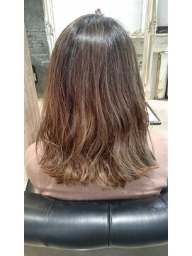 レイ(REY) グラデーションカラー