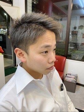 ガジロウ 美容室 蛾次郎 ツーブロ7:3アップバング