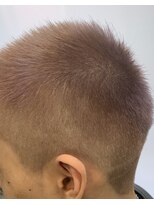 スタジオドーム(studio DOmE) ボウスのブリーチオンカラー/ピンクブロンド/スキンフェード