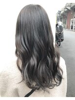 モルニ(MORNI)&nbsp;アッシュグレー_マロンベージュ Aラインボブ かきあげ