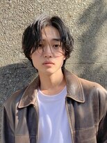 ユーリー(juurii)&nbsp;メンズくせ毛風パーマ刈り上げないセンターパート