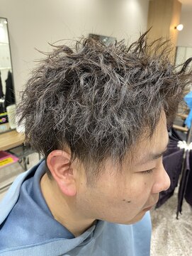 ハッシュバイリノア 喜連瓜破店(HASH by LINOAH) ツイストスパイラルパーマ