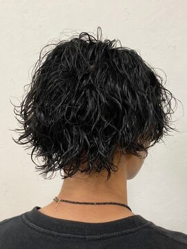 ラギッド 大野城店(RUGGED) 束感黒髪ツイストスパイラルパーマ×トレンドセンターパート