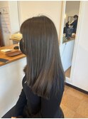 グリーングレーベージュ