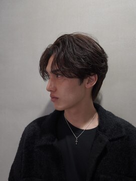 レタッチバイフィフス(RETOUCH by fifth) 原宿センターパートシャドウルーズパーマフェザーショート