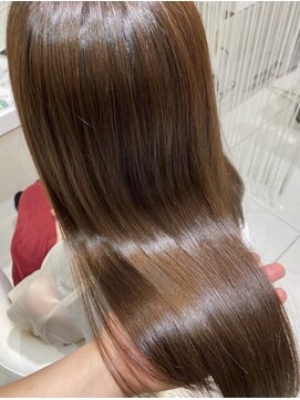 アースオーセンティック 扶桑店(EARTH Authentic) ツヤ重視ナチュラルストレート