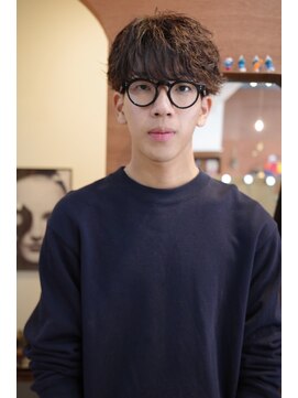 エディ(Edy) メンズマッシュケアパーマブラウンカラー外国人風眉毛カット岡山