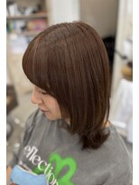 キンヘアストア(KIN hair store)&nbsp;ミディアムレイヤーで軽やかに動く艶髪スタイル